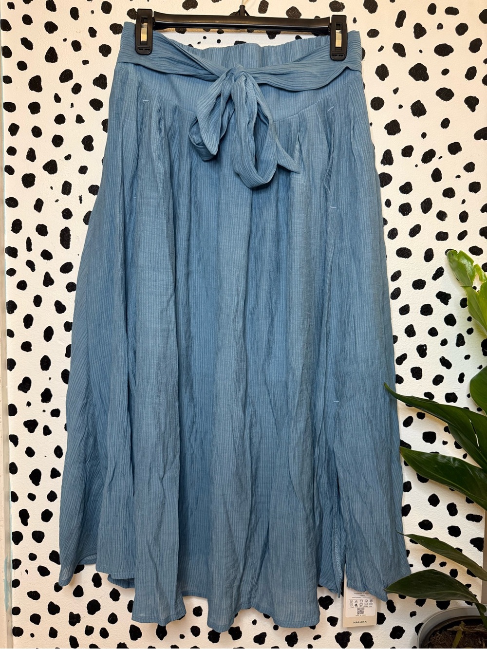 HALARA Blue Tie Front Midi Flowy Skirt